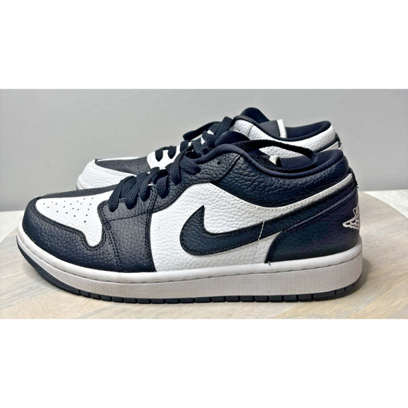 Nike Women's Jordan 1 Low SE Homage split White Black DR0502-101 Sz 10.5 - Picture 2 of 9